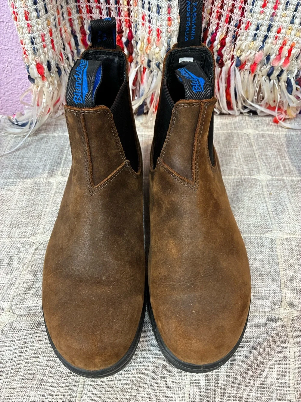 Blundstone Brown Leather Chukka Boots with Black Elastic